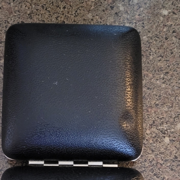 Vintage 60's Elgin Black Travel Alarm Clock - Picture 5 of 5